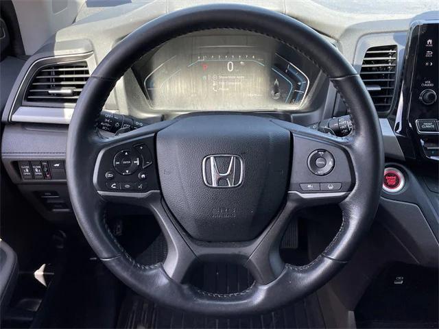 Photo of 2023 Lunar Silver Metallic Honda Odyssey