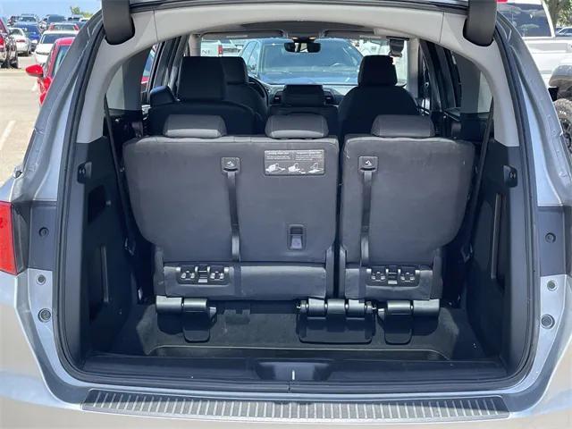 Photo of 2023 Lunar Silver Metallic Honda Odyssey