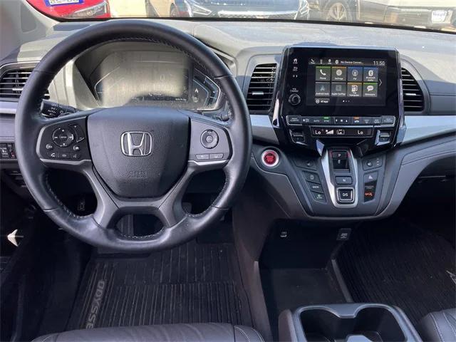 Photo of 2023 Lunar Silver Metallic Honda Odyssey