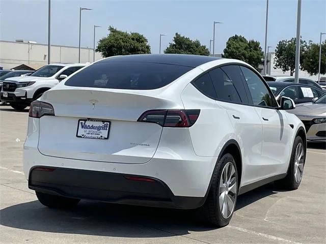 Photo of 2022 Pearl White Multi-Coat Tesla Model Y