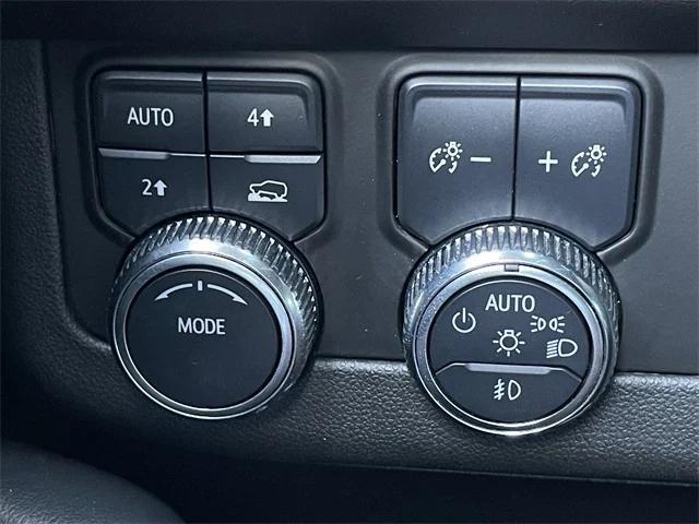Photo of 2023 Midnight Blue Metallic GMC Yukon