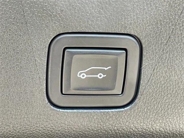 Photo of 2023 Midnight Blue Metallic GMC Yukon