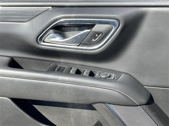 Photo of 2023 Midnight Blue Metallic GMC Yukon