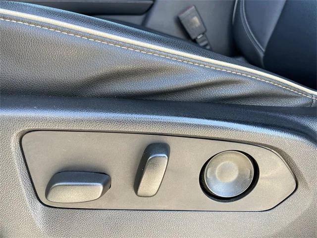Photo of 2023 Midnight Blue Metallic GMC Yukon