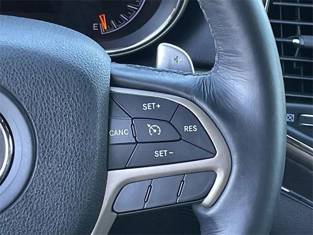 Photo of 2015 Brilliant Black Crystal Pearlcoat Jeep Grand Cherokee