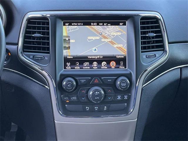 Photo of 2015 Brilliant Black Crystal Pearlcoat Jeep Grand Cherokee