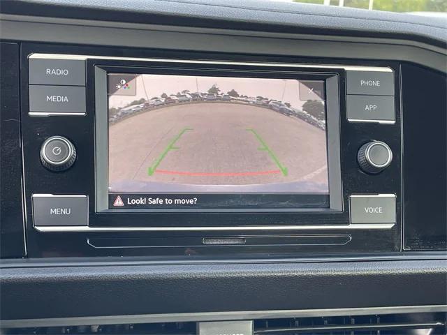 Photo of 2023 Platinum Gray Volkswagen Jetta