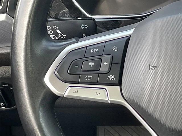 Photo of 2023 Platinum Gray Volkswagen Jetta