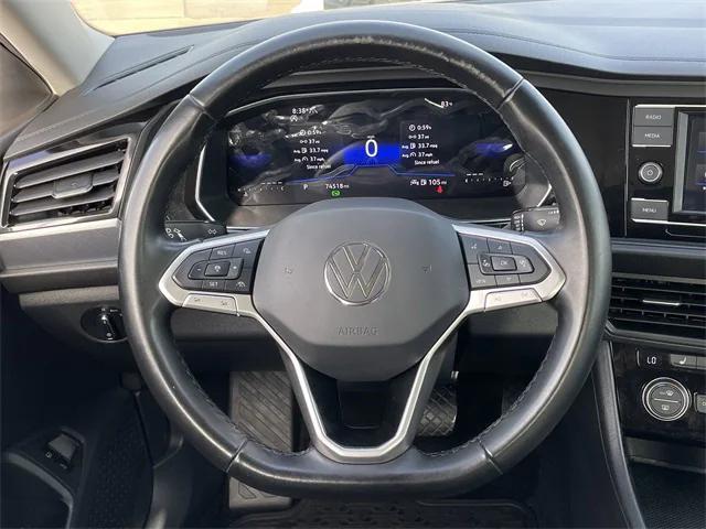 Photo of 2023 Platinum Gray Volkswagen Jetta