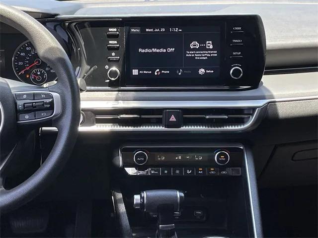 Photo of 2024 Ebony Black Kia K5