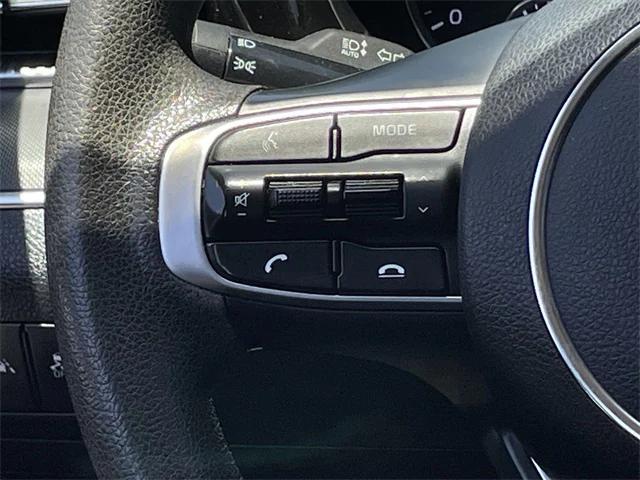 Photo of 2024 Ebony Black Kia K5