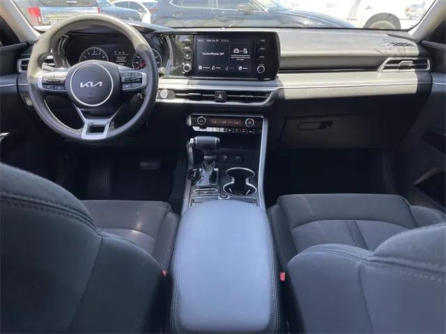 Photo of 2024 Ebony Black Kia K5