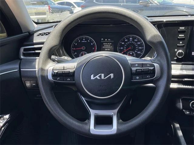 Photo of 2024 Ebony Black Kia K5