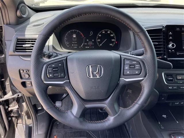 Photo of 2025 Crystal Black Pearl Honda Ridgeline