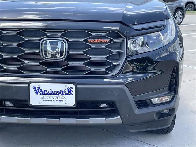 Photo of 2025 Crystal Black Pearl Honda Ridgeline