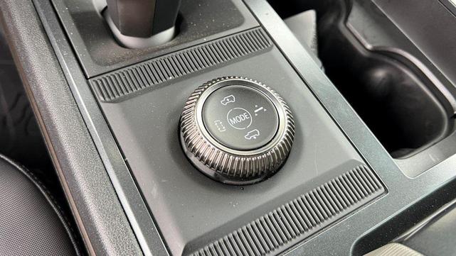 Photo of 2025 Interstellar White GMC HUMMER EV SUV