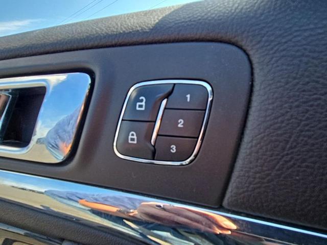 Photo of 2015 Platinum Dune Tri-Coat Lincoln MKS