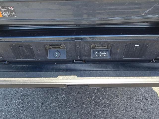 Photo of 2023 Hunter Metallic GMC Sierra 2500