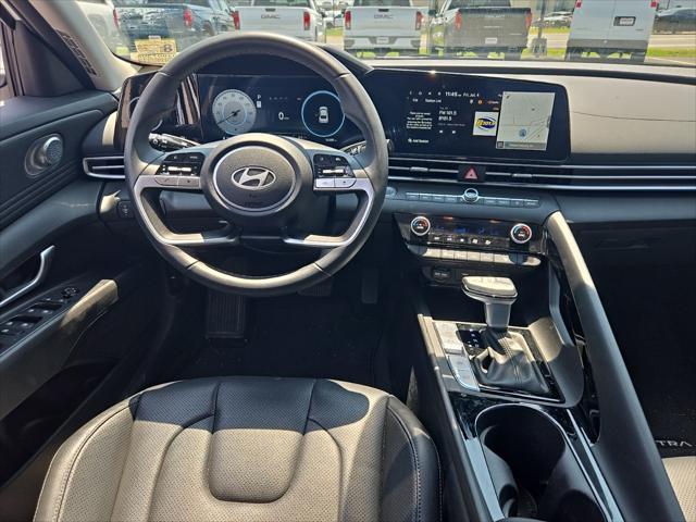 Photo of 2024 Serenity White Hyundai ELANTRA