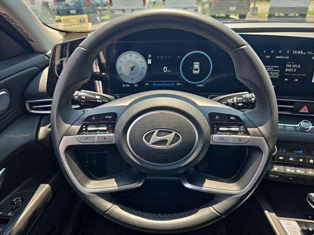 Photo of 2024 Serenity White Hyundai ELANTRA