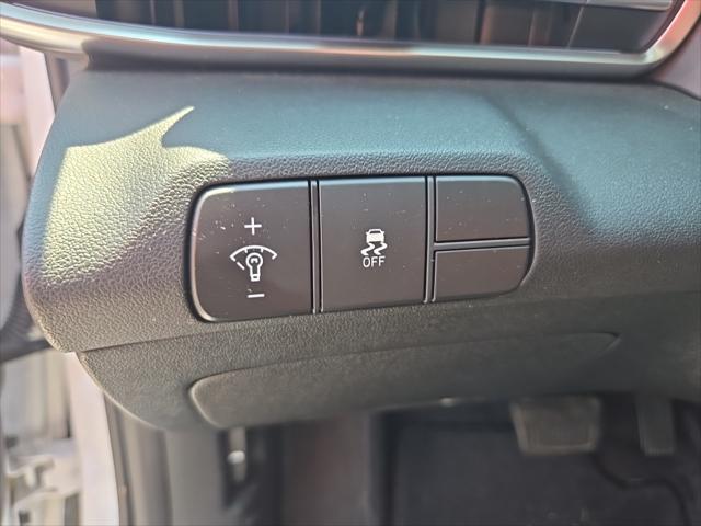 Photo of 2024 Serenity White Hyundai ELANTRA