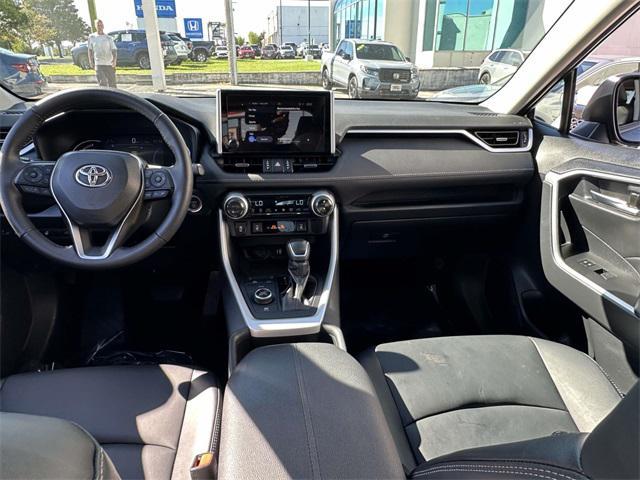 Photo of 2024 Magnetic Gray Metallic Toyota RAV4 Hybrid