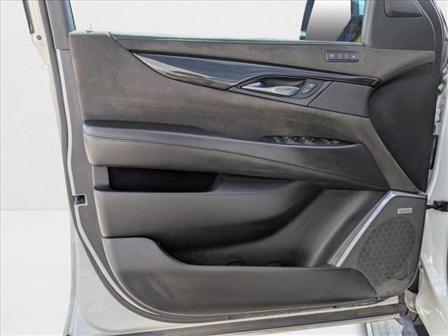 Photo of 2018 Crystal White Tricoat Cadillac Escalade