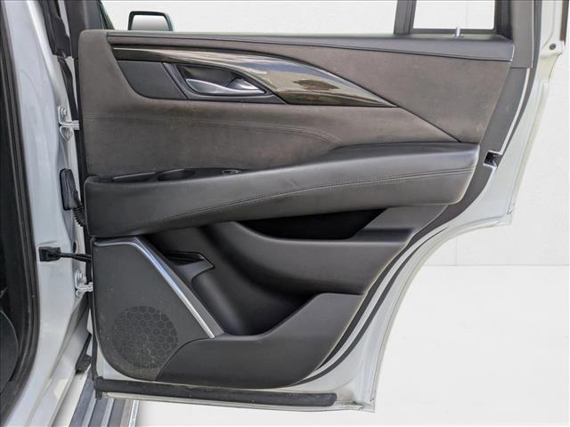 Photo of 2018 Crystal White Tricoat Cadillac Escalade