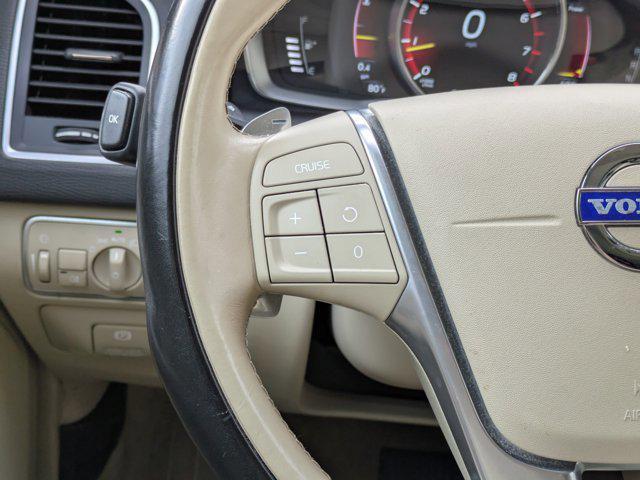 Photo of 2015 Power Blue Metallic Volvo XC60