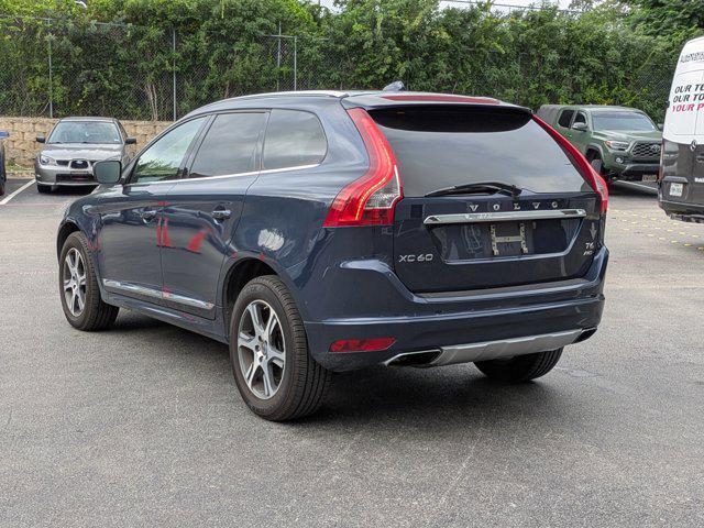 Photo of 2015 Power Blue Metallic Volvo XC60