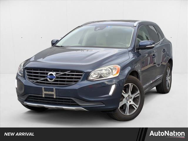 Photo of 2015 Power Blue Metallic Volvo XC60