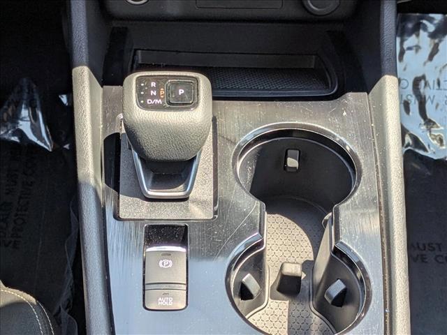 Photo of 2023 Glacier White Nissan Rogue