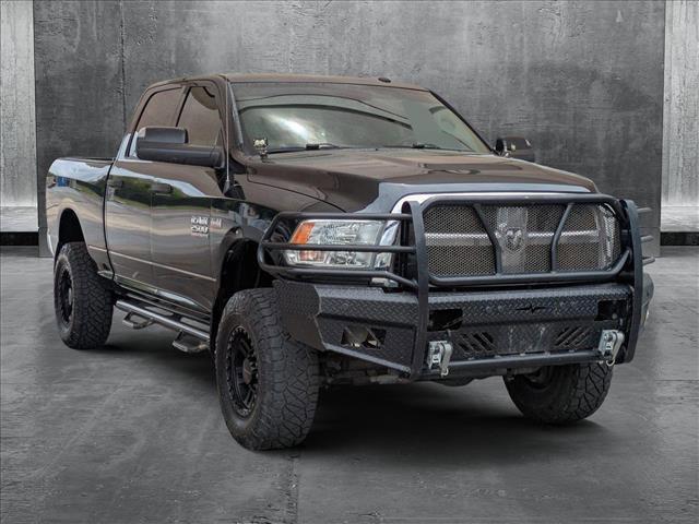 Photo of 2016 Brilliant Black Crystal Pearlcoat RAM 2500