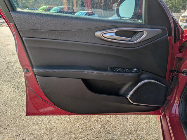 Photo of 2018 Alfa Rosso Alfa Romeo Giulia
