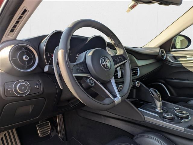 Photo of 2018 Alfa Rosso Alfa Romeo Giulia