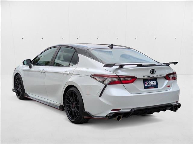 Photo of 2023 Wind Chill Pearl/Midnight Black Metallic Toyota Camry