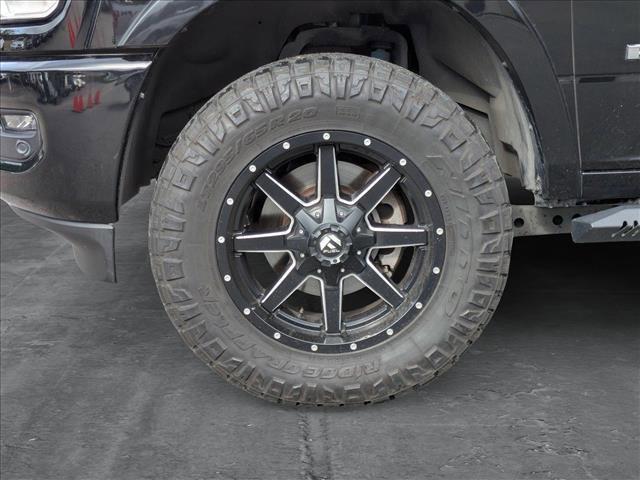 Photo of 2020 Diamond Black Crystal Pearlcoat RAM 2500