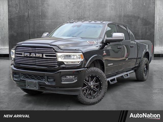 Photo of 2020 Diamond Black Crystal Pearlcoat RAM 2500