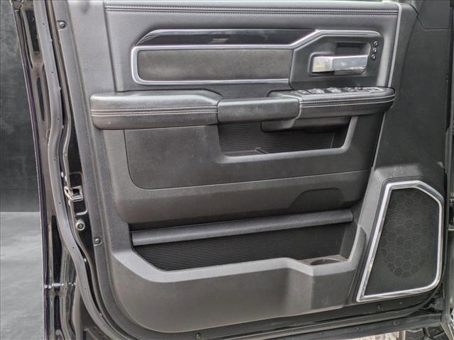 Photo of 2020 Diamond Black Crystal Pearlcoat RAM 2500