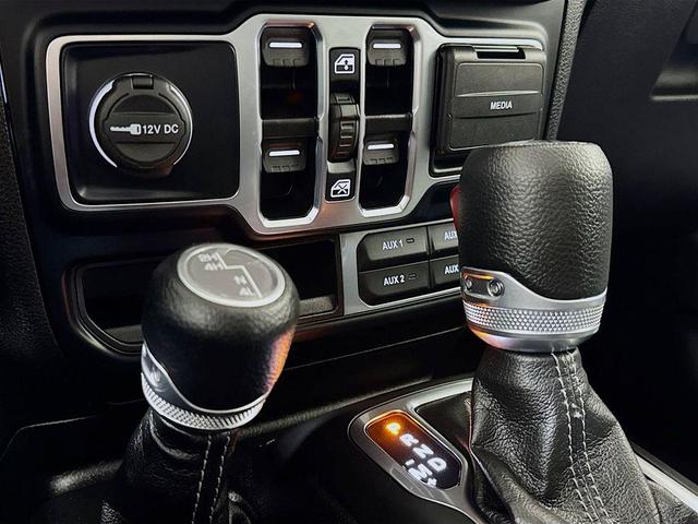 Photo of 2024 Bright White Clearcoat Jeep Wrangler