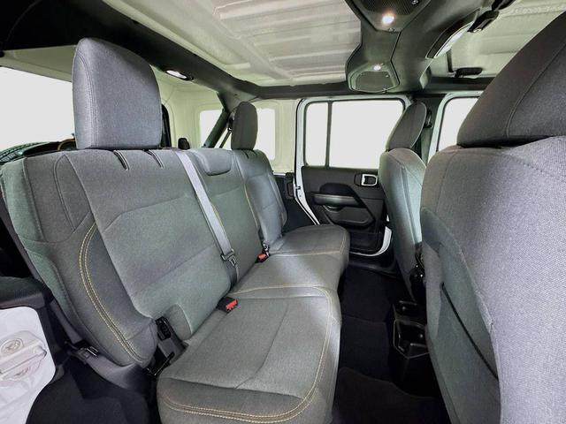 Photo of 2024 Bright White Clearcoat Jeep Wrangler
