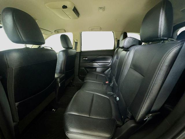 Photo of 2016 Quartz Brown Metallic Mitsubishi Outlander