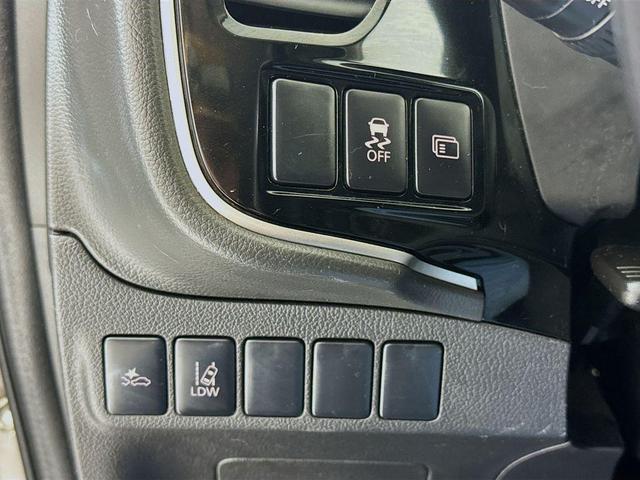 Photo of 2016 Quartz Brown Metallic Mitsubishi Outlander