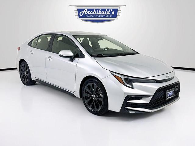 Photo of 2023 Classic Silver Metallic Toyota Corolla
