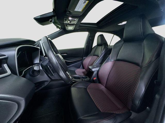 Photo of 2023 Classic Silver Metallic Toyota Corolla