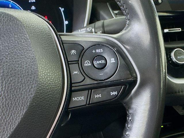 Photo of 2023 Classic Silver Metallic Toyota Corolla