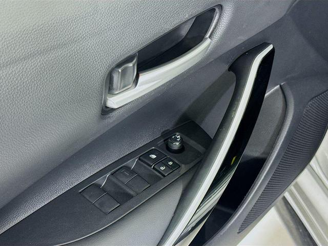 Photo of 2023 Classic Silver Metallic Toyota Corolla