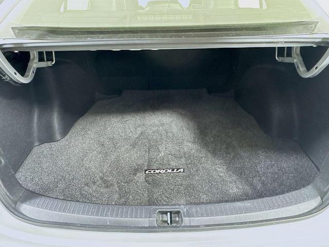Photo of 2023 Classic Silver Metallic Toyota Corolla