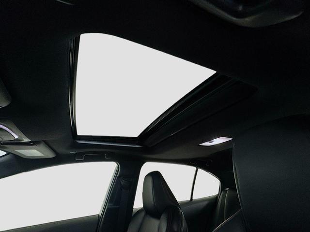 Photo of 2023 Classic Silver Metallic Toyota Corolla
