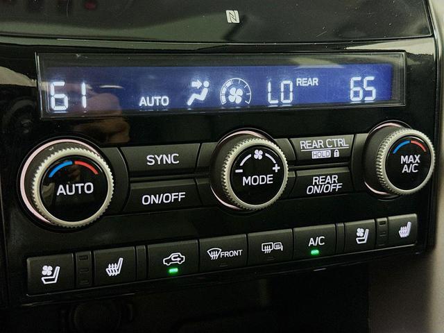 Photo of 2021 Crystal White Pearl Subaru Ascent